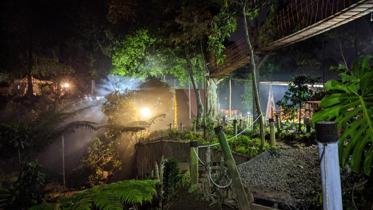 Penginapan Segitiga 2 Bandung Luaran gambar