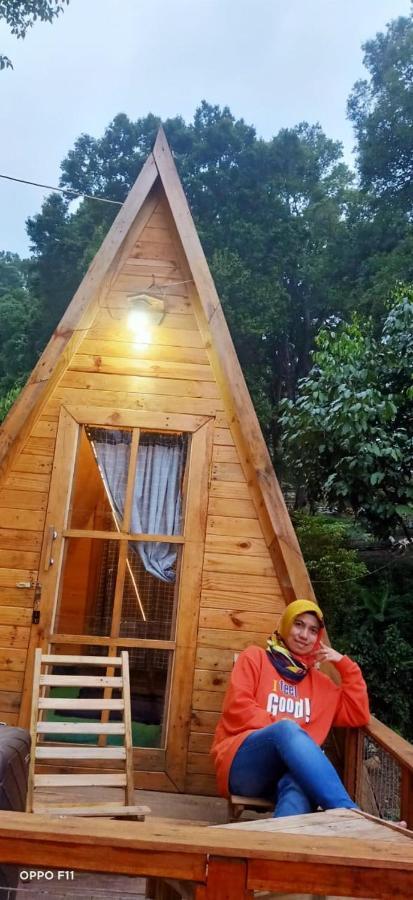 Penginapan Segitiga 2 Bandung Luaran gambar